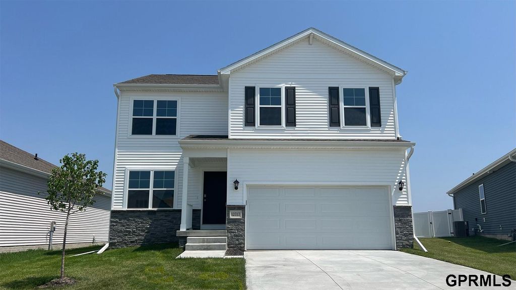 7011 S 205TH Street, Gretna, NE 68028