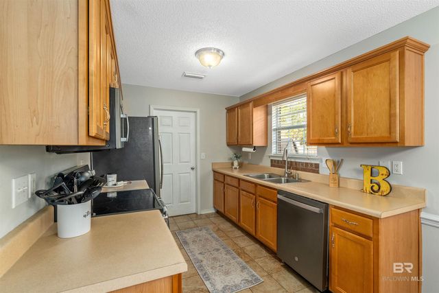 28044 Landmark Avenue, Loxley, AL 36551