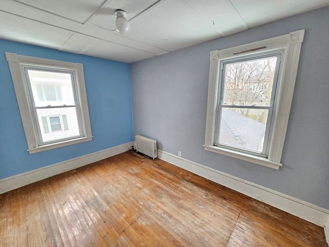 20 Greenway St, Pittsfield, MA 01201