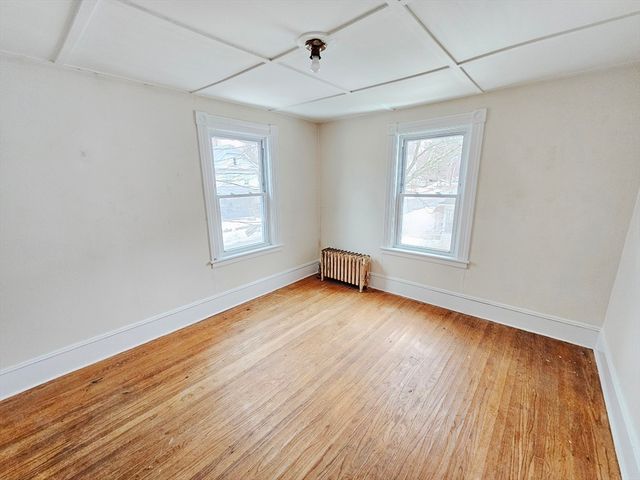 20 Greenway St, Pittsfield, MA 01201
