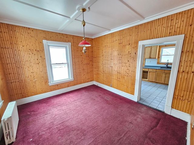 20 Greenway St, Pittsfield, MA 01201