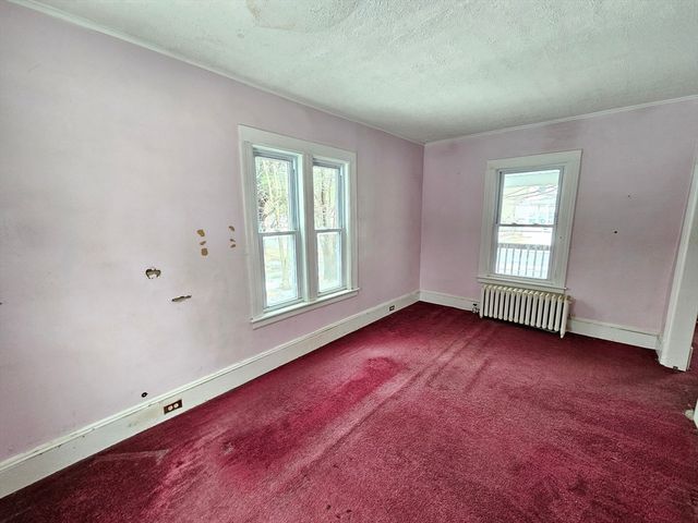 20 Greenway St, Pittsfield, MA 01201