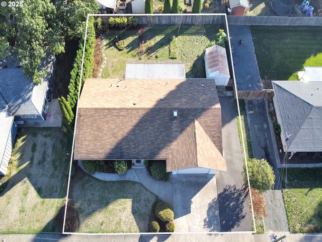 1118 Sw WANETAH Way, Mc Minnville, OR 97128