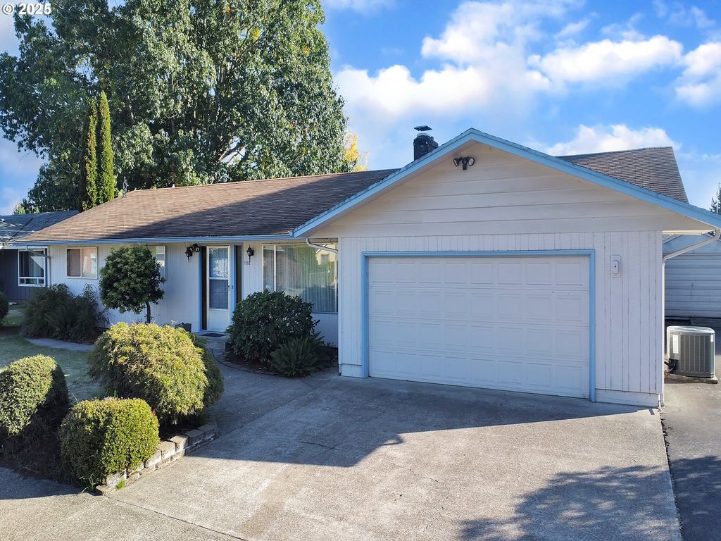 1118 Sw WANETAH Way, Mc Minnville, OR 97128