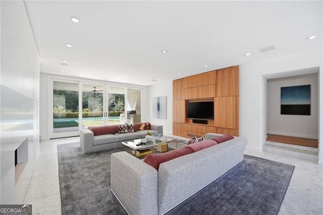 1834 Wildwood Place NE, Atlanta, GA 30324