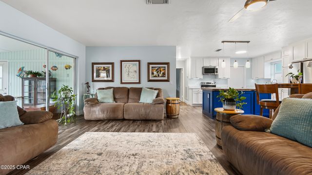 2094 Morven Street, Chipley, FL 32428