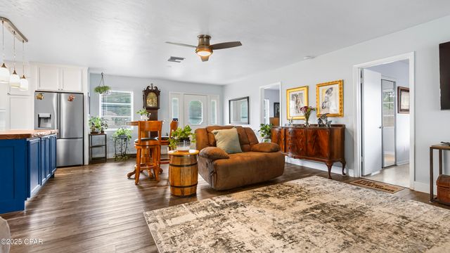 2094 Morven Street, Chipley, FL 32428