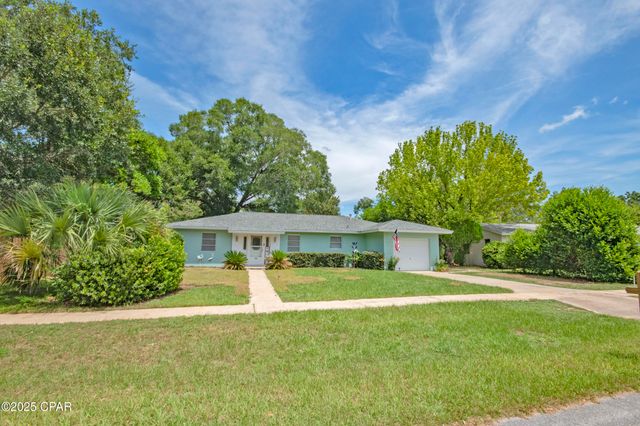 2094 Morven Street, Chipley, FL 32428