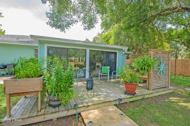 2094 Morven Street, Chipley, FL 32428