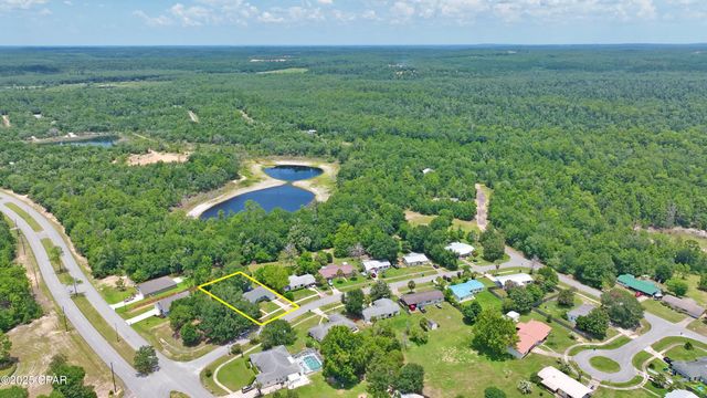 2094 Morven Street, Chipley, FL 32428