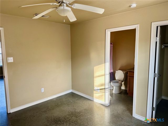 1400 Clyde Street B, San Marcos, TX 78666