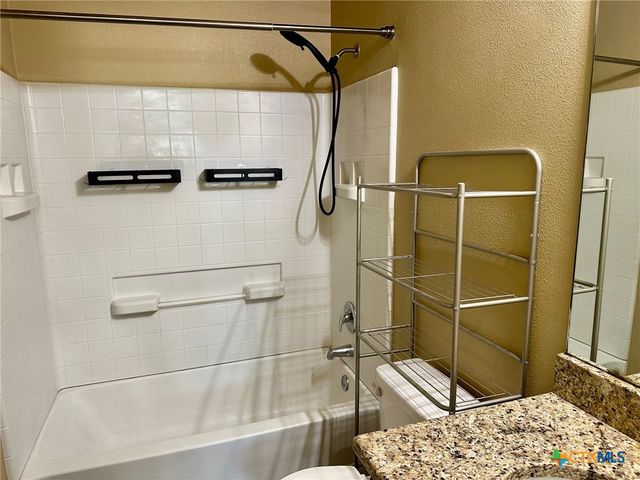 1400 Clyde Street B, San Marcos, TX 78666