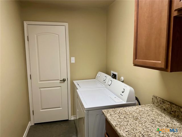 1400 Clyde Street B, San Marcos, TX 78666