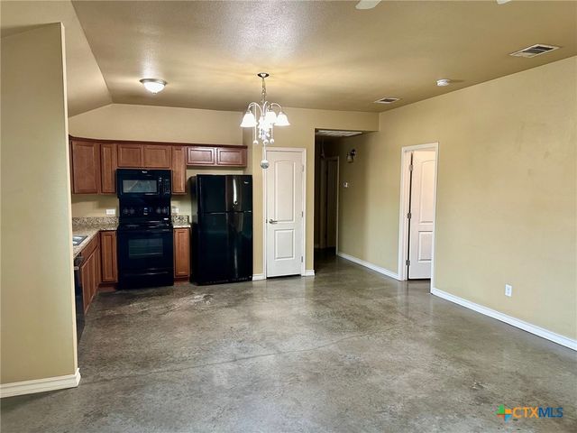 1400 Clyde Street B, San Marcos, TX 78666
