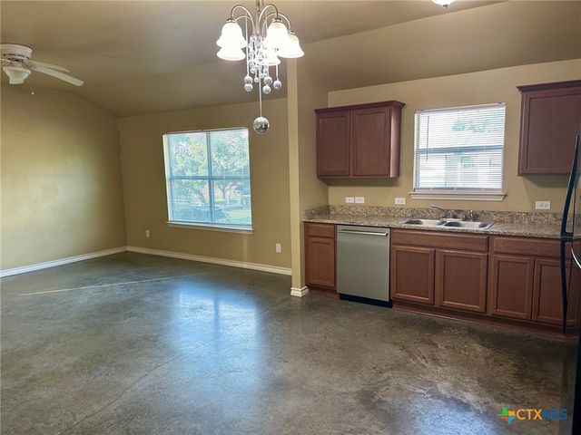 1400 Clyde Street B, San Marcos, TX 78666
