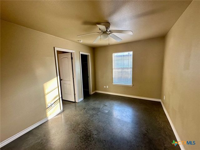 1400 Clyde Street B, San Marcos, TX 78666