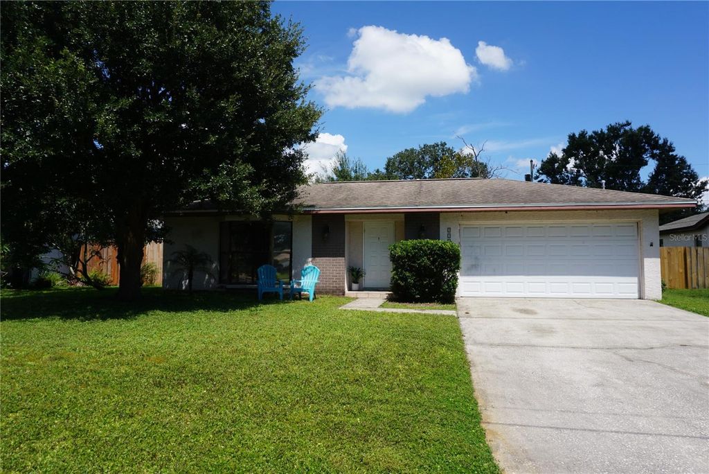 Image 1 of property listing at 331 44TH AVENUE N, St Petersburg, FL 33703