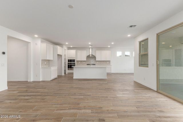17458 W SAGUARO VISTA Drive, Surprise, AZ 85387