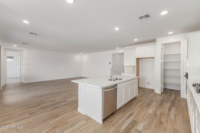 17458 W SAGUARO VISTA Drive, Surprise, AZ 85387