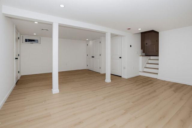 33 Cheryl Ln, Holliston, MA 01746