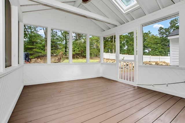 33 Cheryl Ln, Holliston, MA 01746