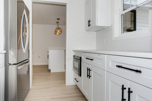 33 Cheryl Ln, Holliston, MA 01746