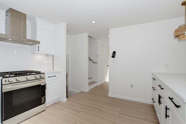 33 Cheryl Ln, Holliston, MA 01746