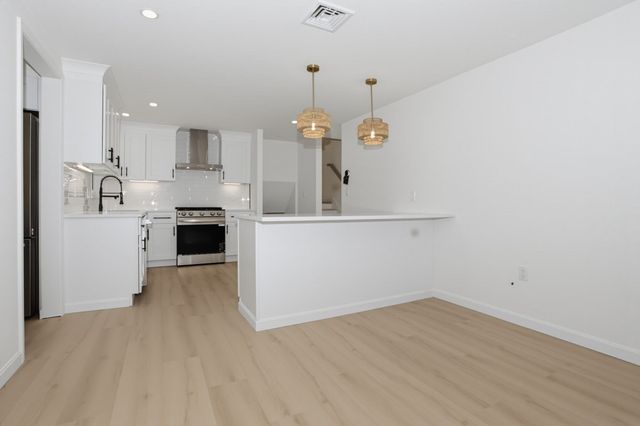 33 Cheryl Ln, Holliston, MA 01746