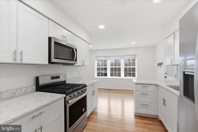 2122 STATUTE LN, Vienna, VA 22181