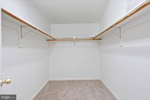 2122 STATUTE LN, Vienna, VA 22181