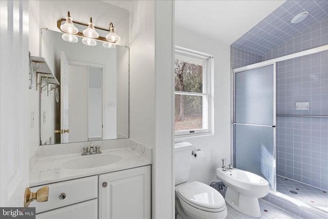 2122 STATUTE LN, Vienna, VA 22181