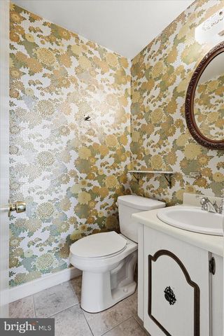 2122 STATUTE LN, Vienna, VA 22181