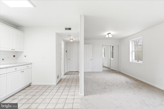 2122 STATUTE LN, Vienna, VA 22181