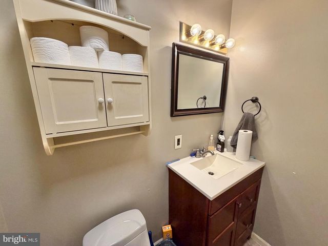 42-4 CARRIAGE STOP PL, Florence, NJ 08518