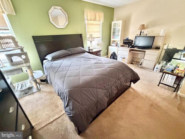42-4 CARRIAGE STOP PL, Florence, NJ 08518