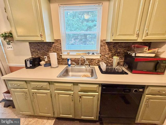 42-4 CARRIAGE STOP PL, Florence, NJ 08518