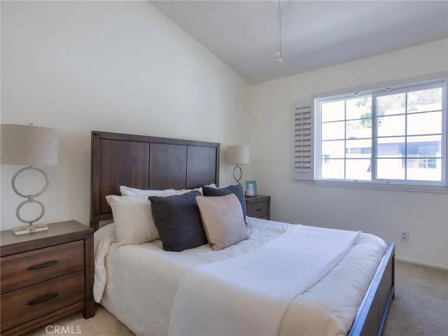 242 Spruce Court, Azusa, CA 91702