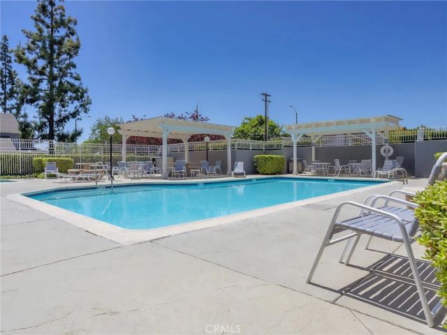 242 Spruce Court, Azusa, CA 91702