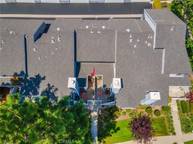 242 Spruce Court, Azusa, CA 91702