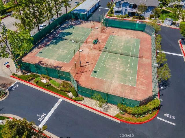 242 Spruce Court, Azusa, CA 91702