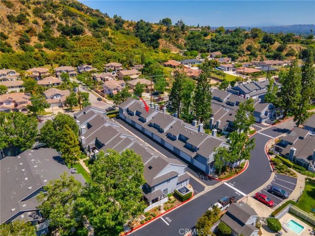 242 Spruce Court, Azusa, CA 91702