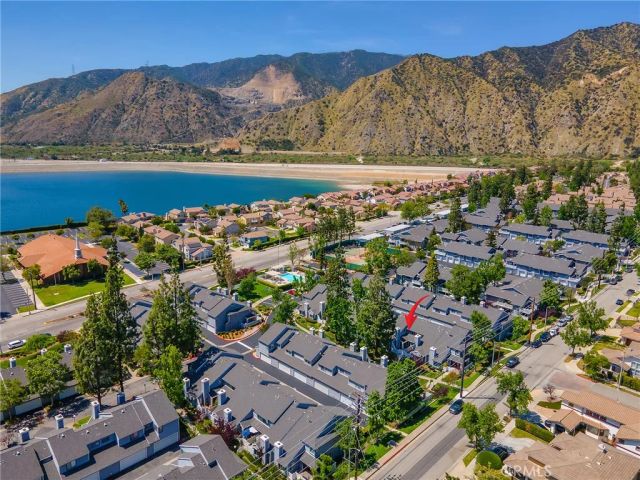 242 Spruce Court, Azusa, CA 91702