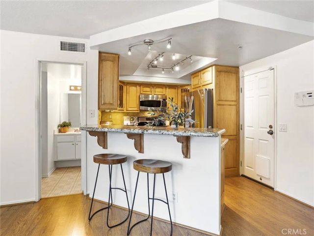 242 Spruce Court, Azusa, CA 91702