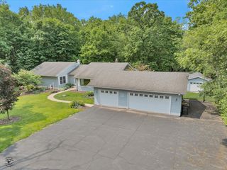 70 Wooden Bridge Drive, Yorkville, IL 60560