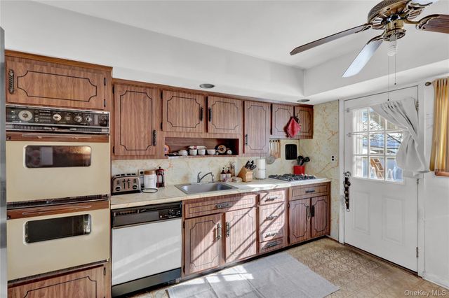 266 N Kentucky, Massapequa, NY 11758