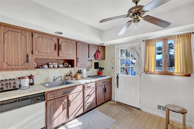 266 N Kentucky, Massapequa, NY 11758