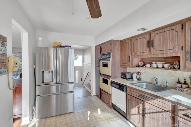 266 N Kentucky, Massapequa, NY 11758