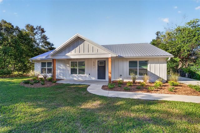 524 NW 1ST AVENUE, Williston, FL 32696