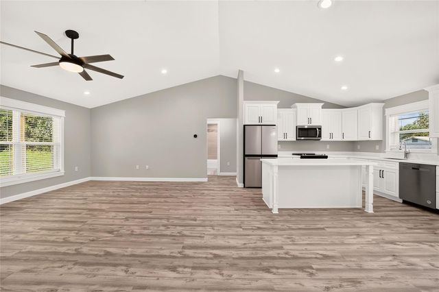 524 NW 1ST AVENUE, Williston, FL 32696