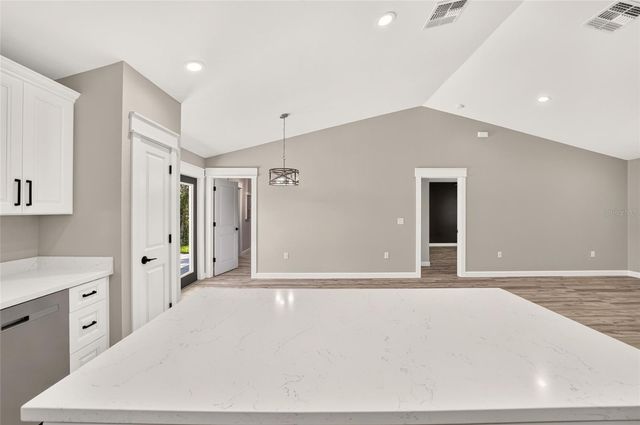 524 NW 1ST AVENUE, Williston, FL 32696